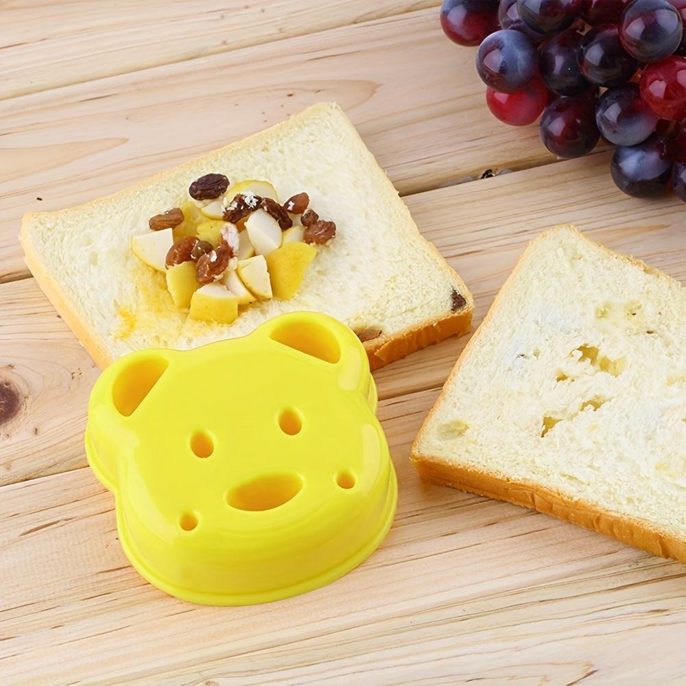 Cartoon Bear Shaped Sandwich Mold, Creative DIY Bread Cutter Tool (1-Pack)