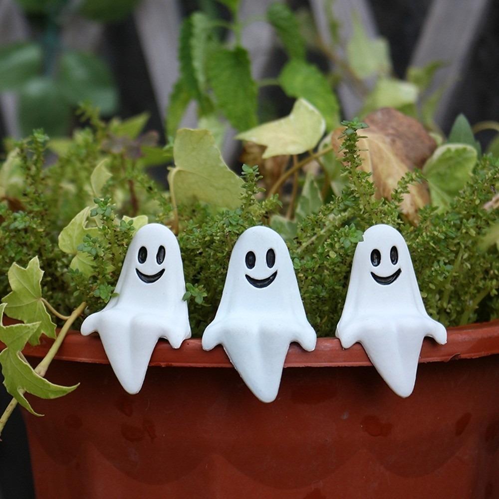 20pcs Mini Smiling Ghost Decoration Halloween Ghost Statue Decorations  Desktop Decoration
