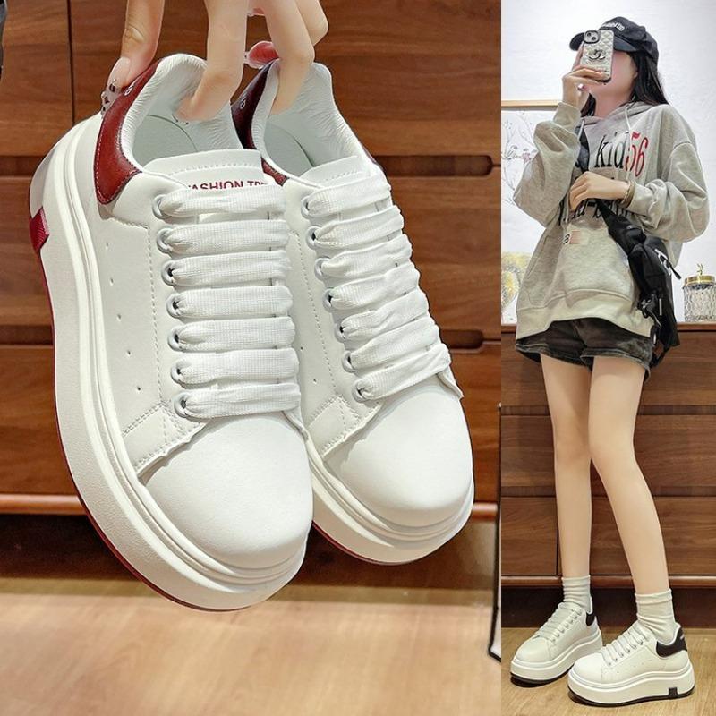 Fashion 2025 New Luxury Skateboarding White Shoes for Women Loafers Thick-Soled Gym Sports Womens Sneakers Tenis Feminino Zapatos Mujer