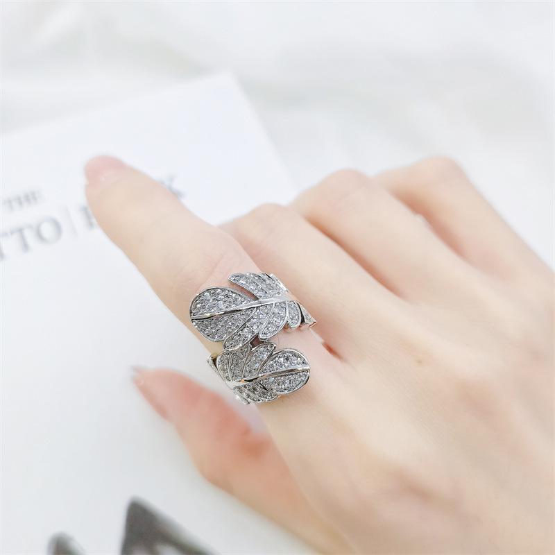 Korean Simple Design Openable Feather Ring for Women - Trendy Light Luxury Internet Celebrity Accessory Adjustable