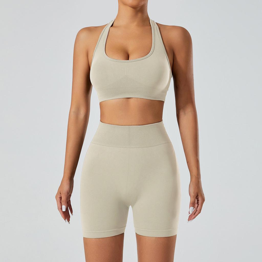 Seamless Yoga Set For Women With Quick Dry Fabric Perfect For Running And Fitness Activities