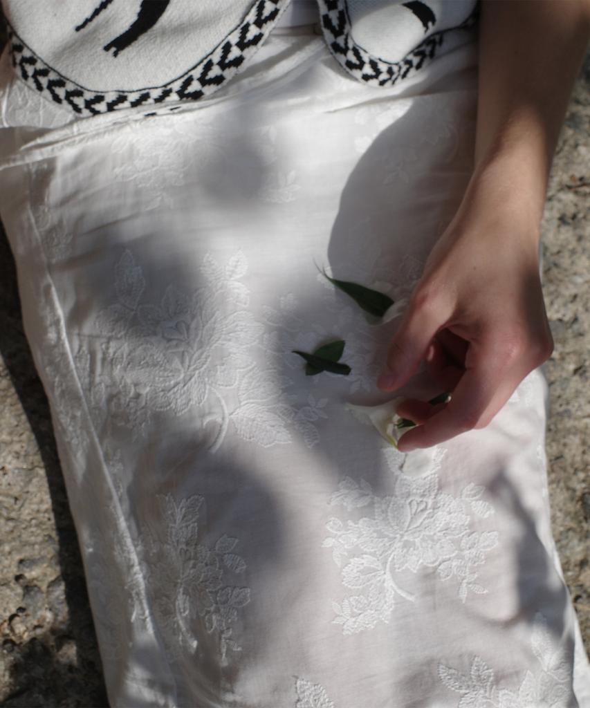 Enor Flower Lace Skirt - White