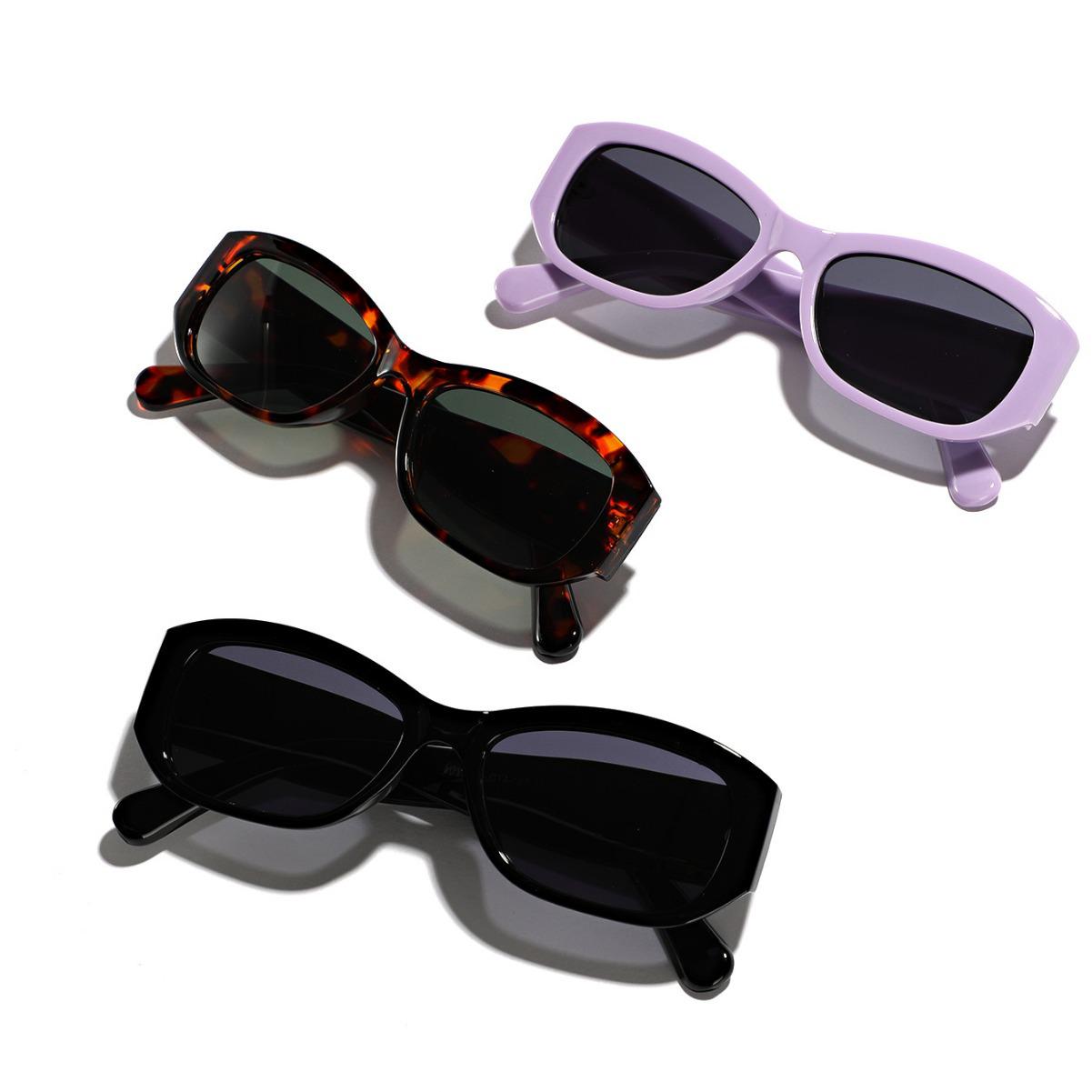 

Xunge Retro Large Frame Purple Square Sunglasses for Men and Women Influencers