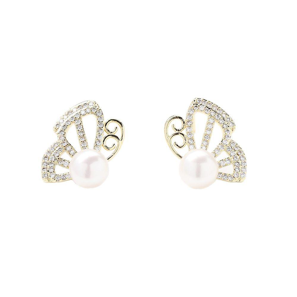 Temperament: Sweet and Stone-inlaid Butterfly Stud Earrings, Exquisite and Versatile, Small Earrings, Gold-plated 9925 Silver Needle Freshwater Pear