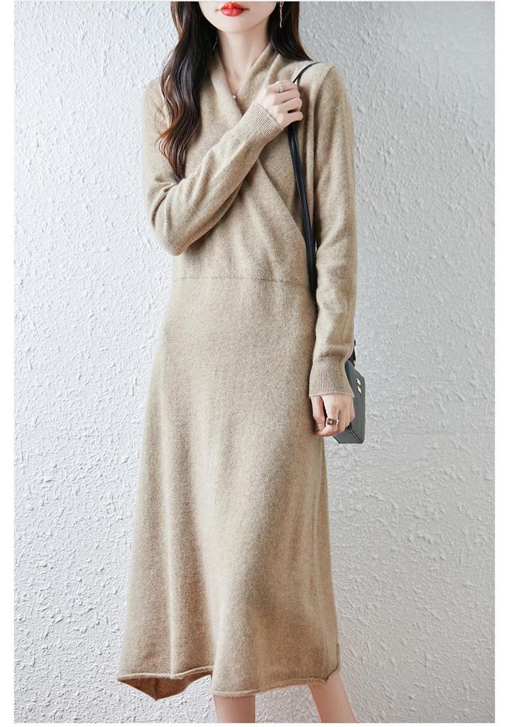 Women's V-Neck Knee-Length Pure Wool Dress - Loose Waist, Solid Color, Long Sleeve for Autumn/Winter