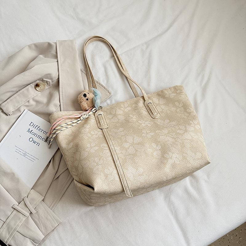 Tote Bag A Stylish Large Summer Bag Single-shoulder Bag A Fashionable Large-capacity Underarm Bag for Women's Commuting