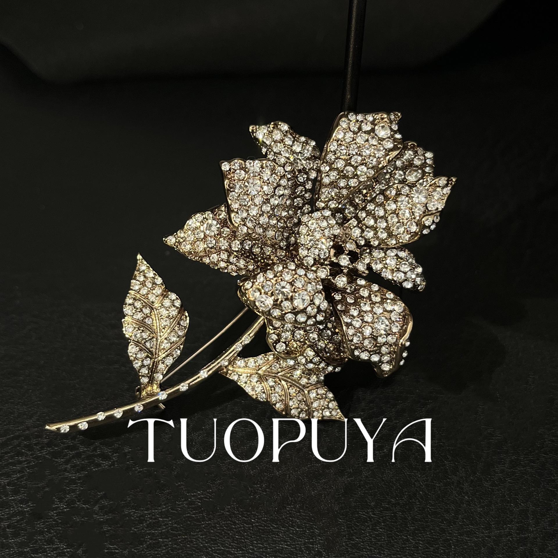 Luxury Diamond-Studded 3D Flower Brooch - High-End Women s Niche Design Pin