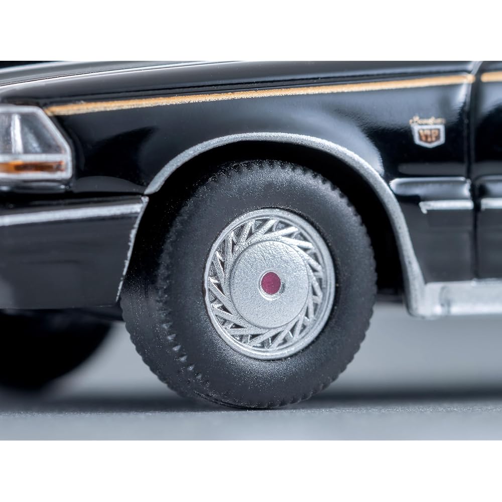 TOMYTEC Tomica Limited Vintage Neo 1/64 Nissan Cedric HT V30 Turbo Brougham VIP Black 1985 Diecast Model Car