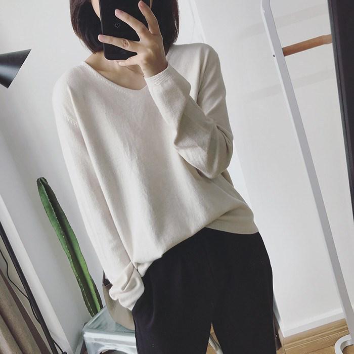 2023 Autumn/Winter Korean-Style Loose V-Neck Long Sleeve Knitted Sweater Women's Base Layer