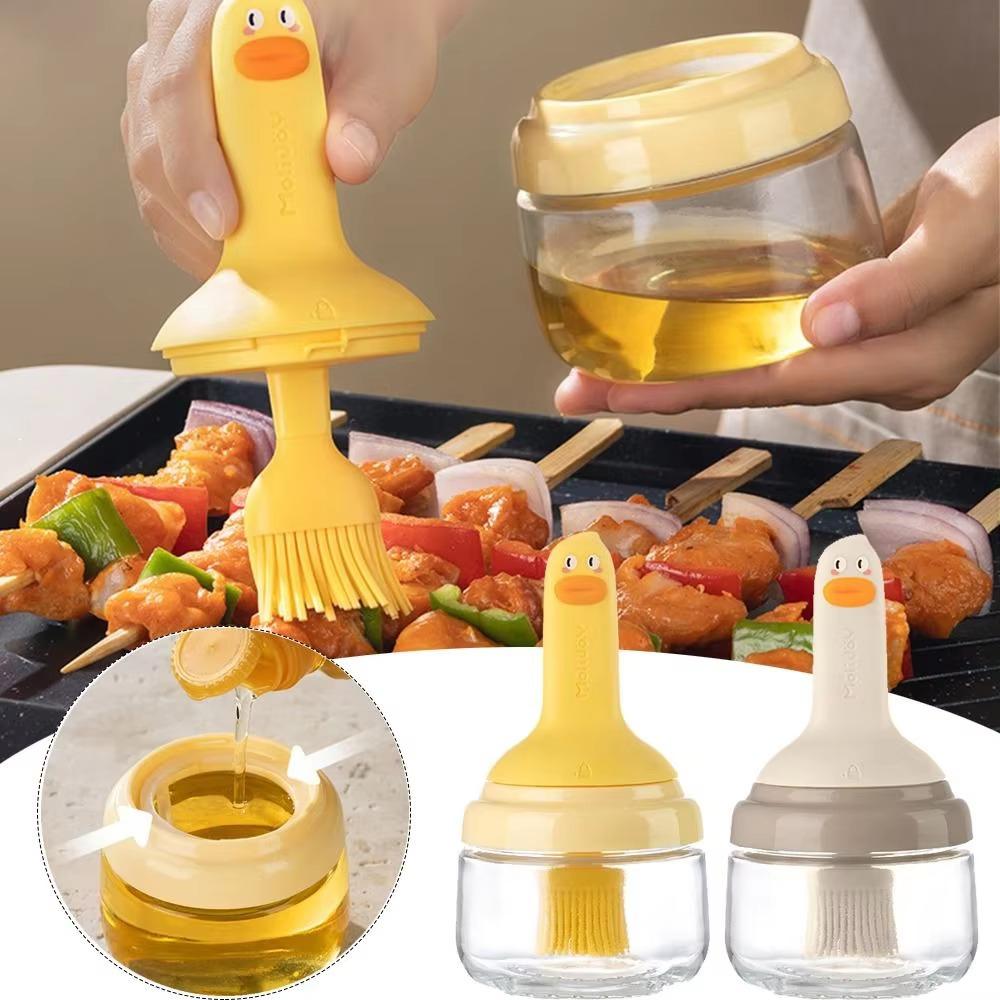 All-in-One Kitchen Oil Brush High-value Silicone Oil Bottle No Odor Cartoon Oil Brush  Barbecue