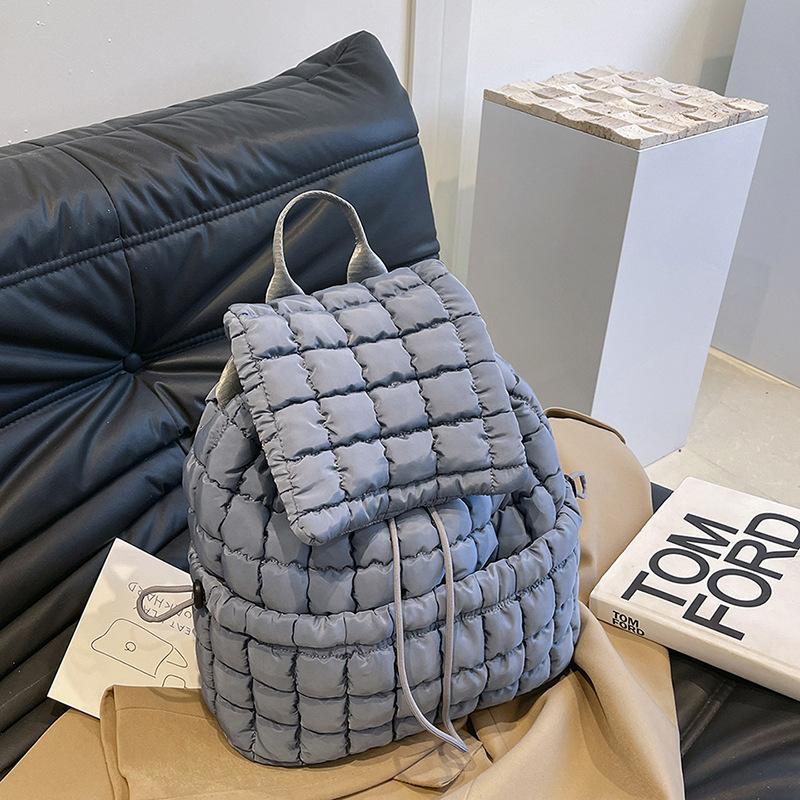 Niche casual simple design women's summer wind backpack pleated cloud fashion down cotton plaid drawstring backpack