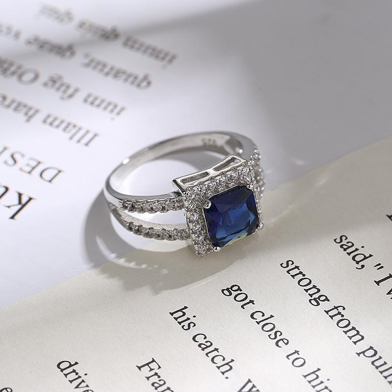 New Candy Zircon Fashion Ring: Elegant European & American Style for Women