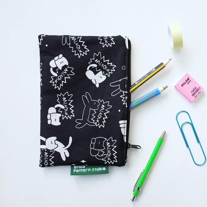 [BFMA P.STUDIO] Miyao Cat Pattern Zipper Pouch M