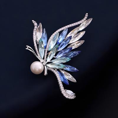 Broșă cu fluture de cristal, feminitate, corsaj versatil, design de nișă, sens, pin, cataramă atmosferică anti-lumină, accesorii pentru costum