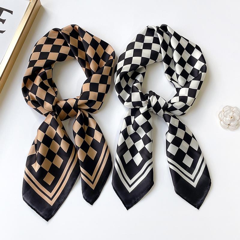 Popular Style Square Scarves Print Sunscreen 70X70CM Kerchief Fashion Beach Travel Silk Scarf Four Seasons Small Headcloth