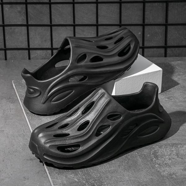 Unisex Lightweight Closed-Toe Slip-Resistant Summer Beach Sandals