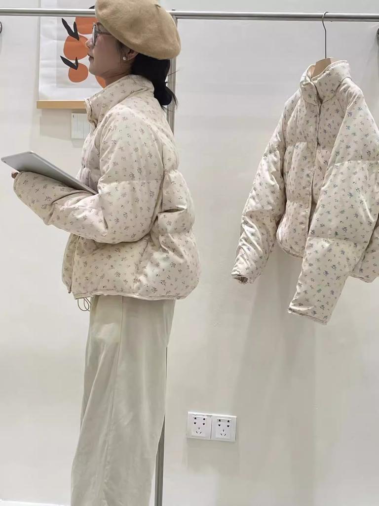 Down Jacket Women's New Sweet Age-reducing Small Floral Short Bread Jacket Loose and Thin Thickened Coat