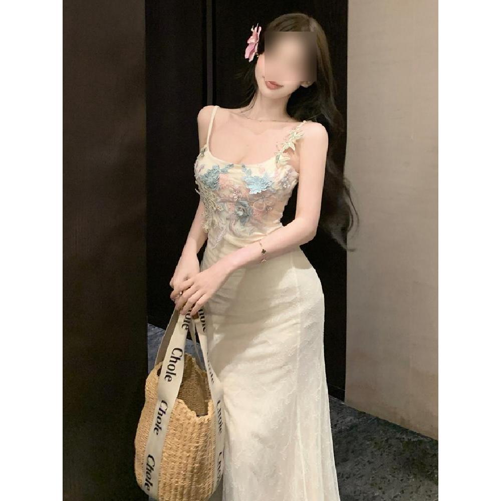 Resort style mesh patchwork receives waist bag hip long skirt gentle temperament flower slip dress