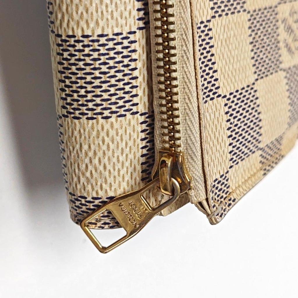 [Pre-Owned] White Coated Canvas Wallet - Good #1C3W7ZM