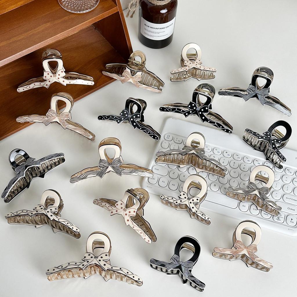 Claw Hair Elegant Clip In Polka Dot Design With Charming Bow For Daily Use