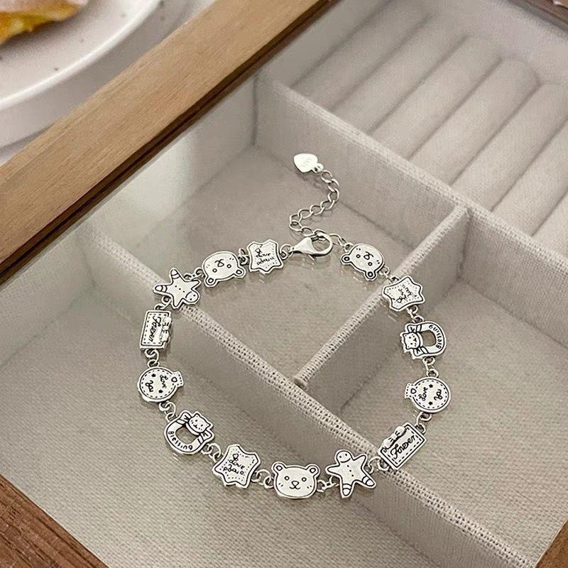 Gingerbread Man Bear Retro Old Bracelet Female Ins Niche Design High Sense Cute Cartoon Bracelet Jewelry Tide