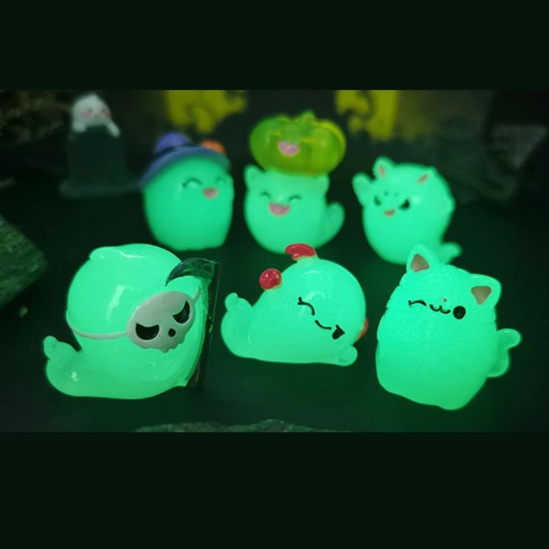 Miniature Glowing Ghostly Dolls 7Pcs Halloweens Glowing in Dark Ghostly Figurines for Indoor and Outdoor Decoration