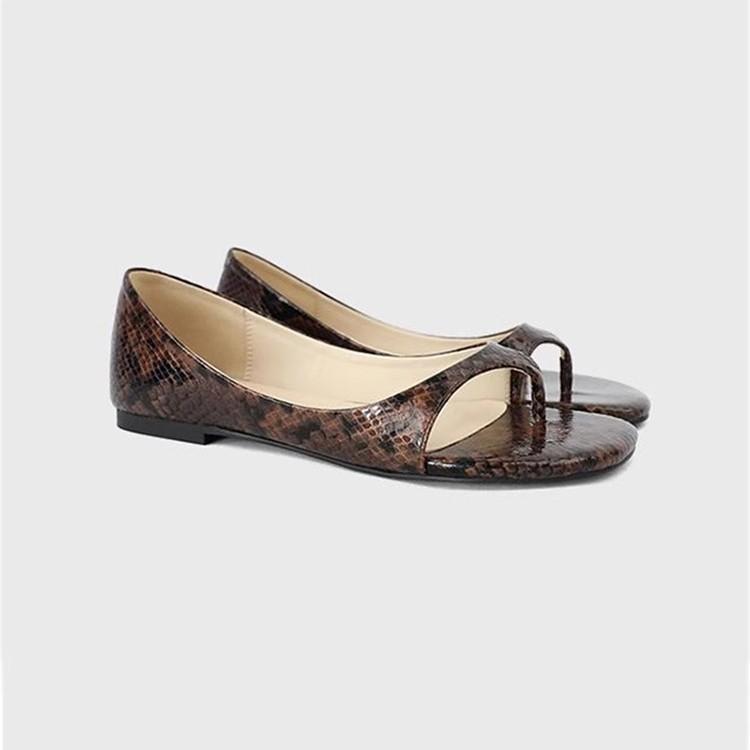 

Версия из овчины ~ нишевая цветовая эстетика модные босоножки с открытым носком женские новые повседневные туфли на плоской подошве с открытым носком тренд 2025 года 40