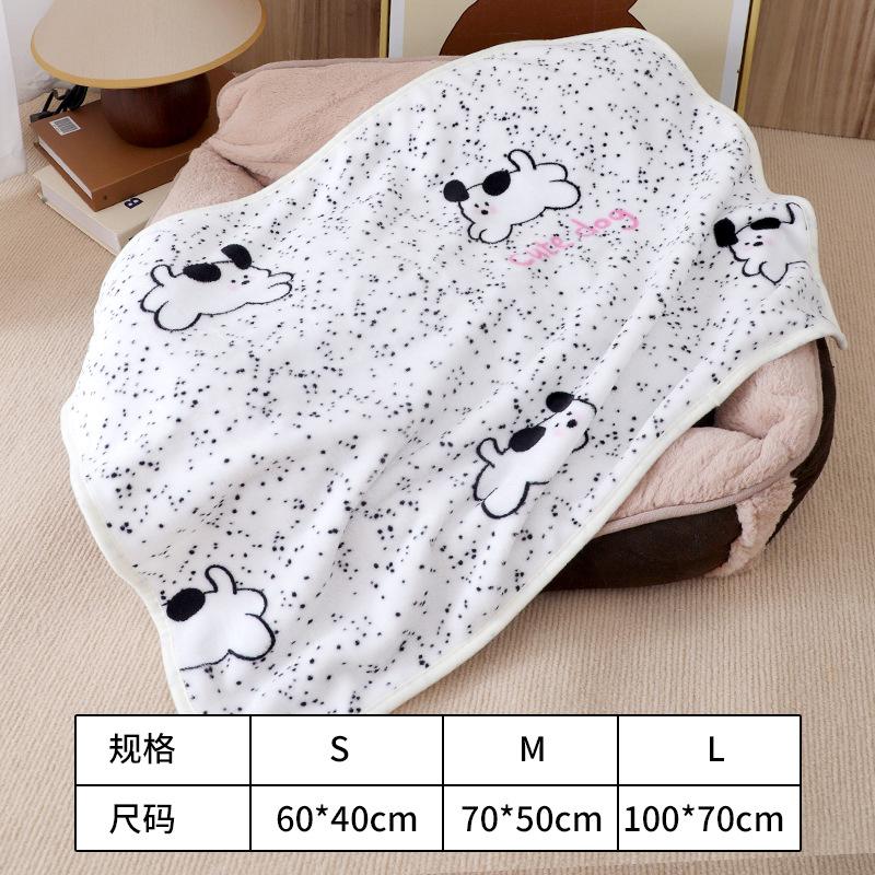 Pets autumn and winter anti-cold and warm sleeping blankets puppies coral fleece quilts dog supplies