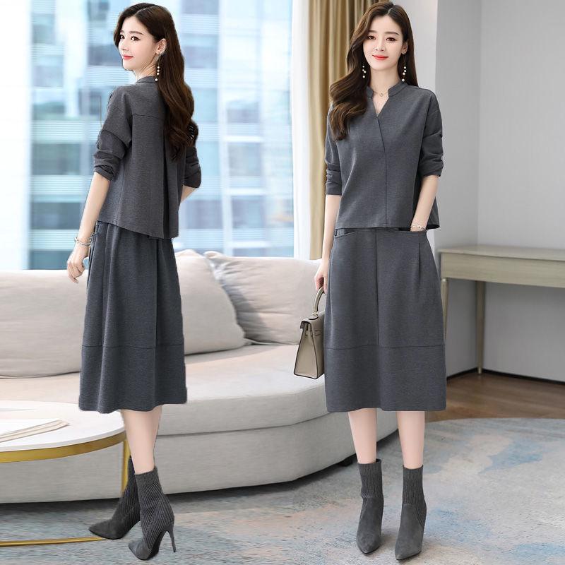 Women's Spring 2025 Fashion Slimming Two-Piece Dress Set - Stylish and Age-Reducing for Mature Women