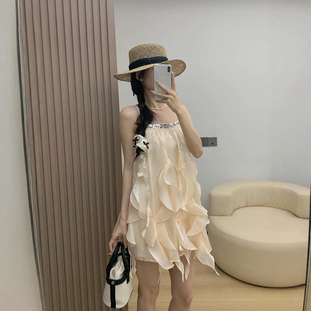 French Gentle Elegance Socialite Ruffled Spaghetti Strap Dress, Beautiful, Loose, Slimming, A-line Short Skirt New Arrival