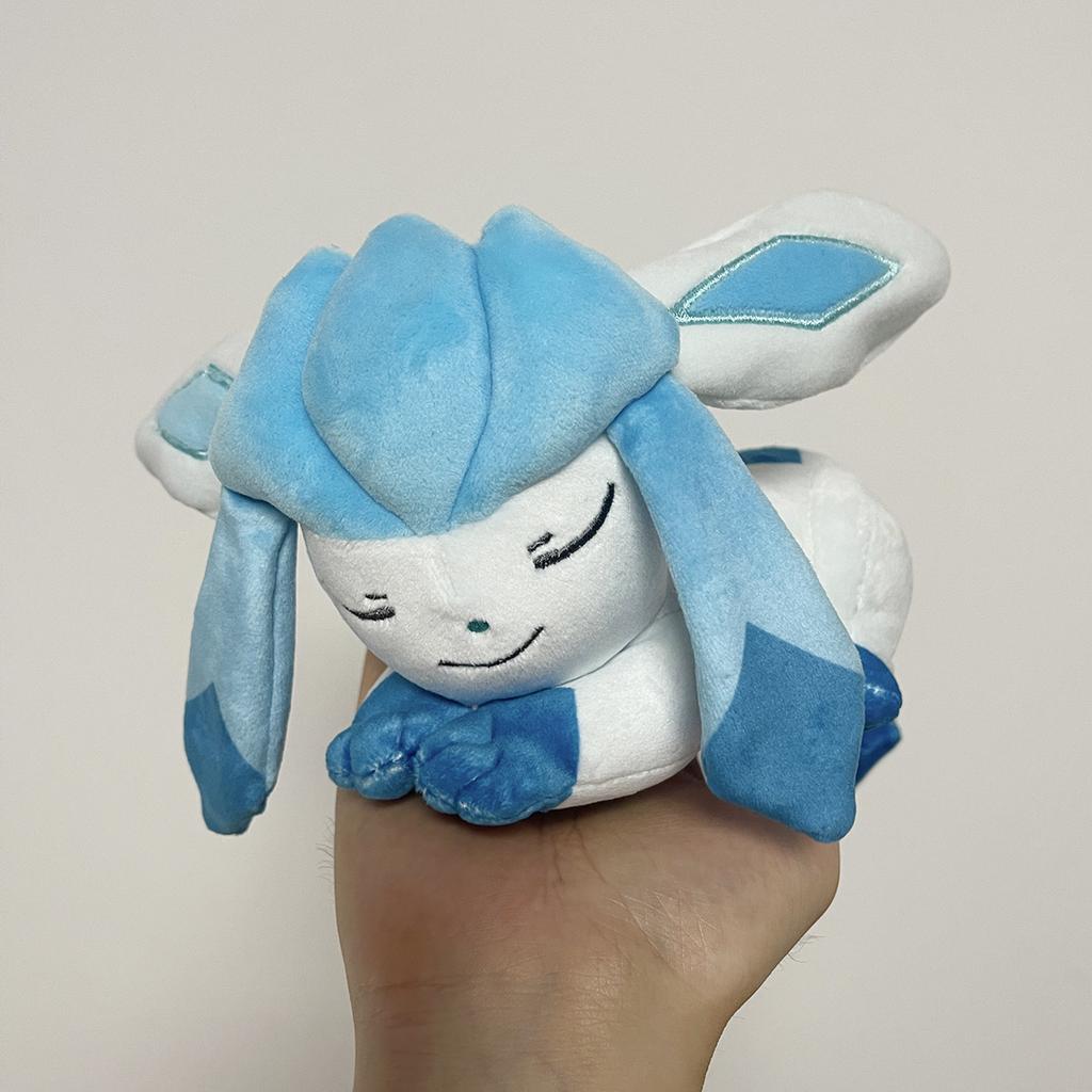 Pikachu Peluche Squirtle Bulbasaur Charmander Pokemon Leafeon Sylveon Glaceon Plush Toys Sprigatito Pichu Sudowood Stuffed Doll
