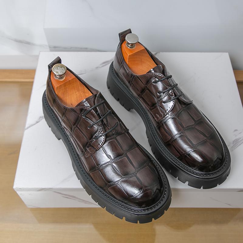 Fashion Black brown men's leather shoes Gentleman retro style Fashion outdoor street casual youth Thick soled shoes Versatile 38-46
