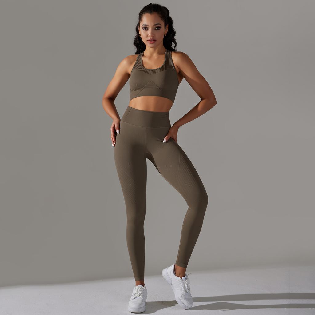 Seamless Yoga Suit, Breathable And Sweat Absorbing Set, High Waist And Hip Lifting And Beautiful Back Set, Running And Fitness Two-Piece Set For