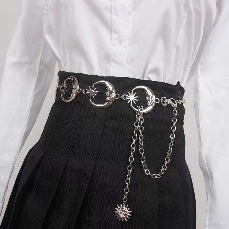 Cinto Casual Feminino Mais Recente Corrente de Metal Feminina Lua Decorativa Corrente de Cintura Cinto Feminino para Combinar com Saia Calça