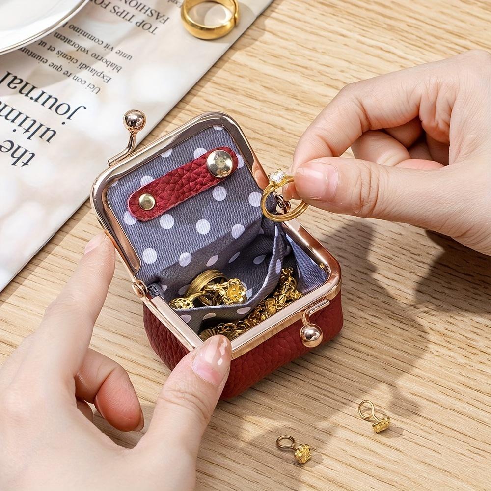 Mini peněženka na mince z pravé kůže inspirovaná vintage stylem s klipsovým zapínáním - Kompaktní organizér na šperky a doplňky pro ženy, Elegantní modrý design se zlatým zapínáním