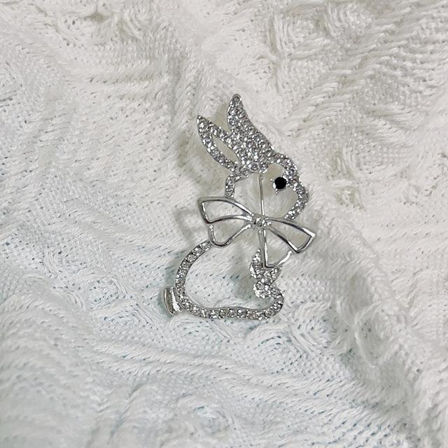 Broche papillon en perles, petit parfum haut de gamme, exquis, luxueux, tempérament élégant, nouvelle tendance 2023