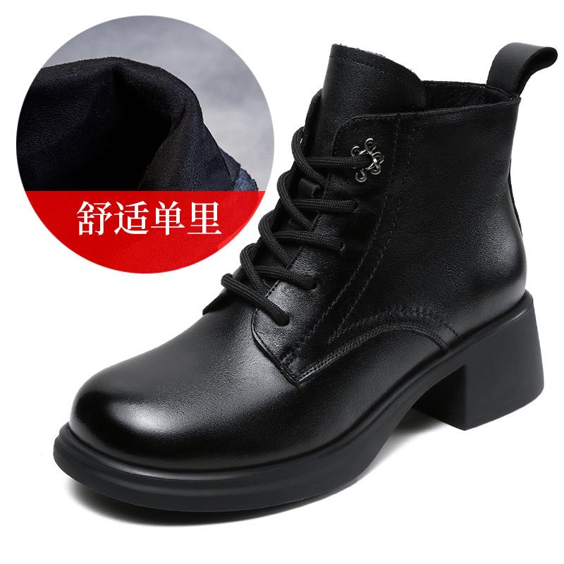 Pantofi de damă din piele cu toc gros, botine scurte, cizme Martin de damă, noi toamnă și iarnă, britanici, piele moale, prezentare de modă, picioare, botine mici