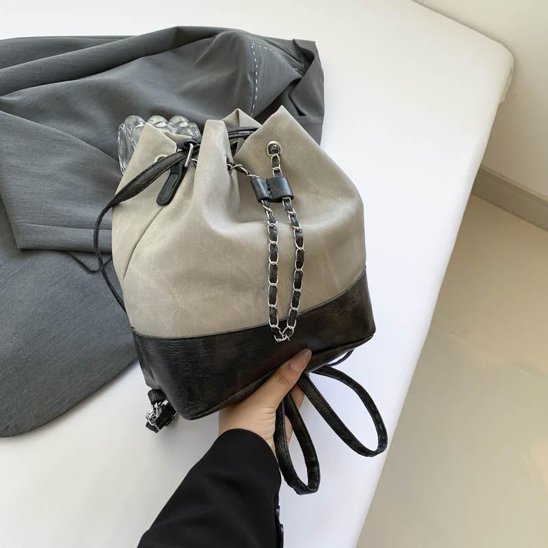 Textured Fashionable Bucket Bag for Women New Crossbody Beautiful Shoulder Bag Niche Design Chain Backpack for Women