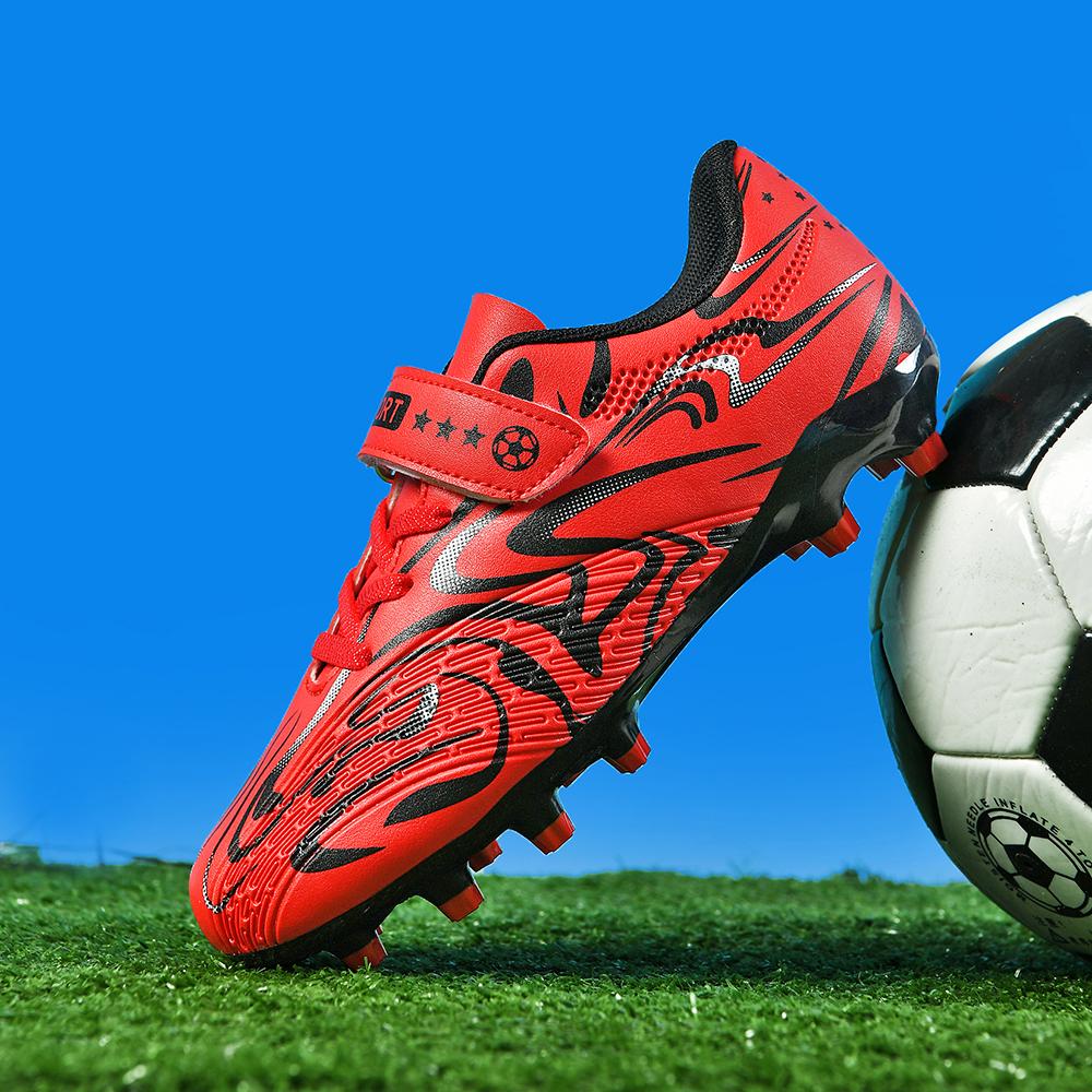 New Kids Soccer Shoes Original Football Shoes Boy Girl Indoor Professional Football Field Boots Society Cleats Non Slip Athletic Shoes
