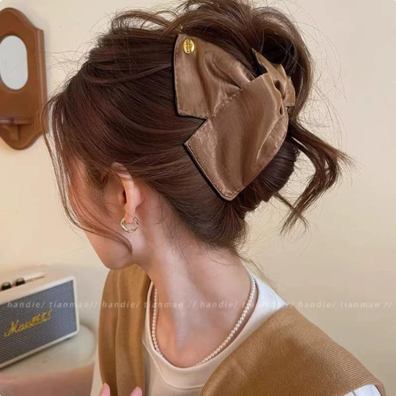 Hair Clasp Women's New High-end Style Hairdo At The Back of The Head with Shark-shaped Clips and Hair Accessories