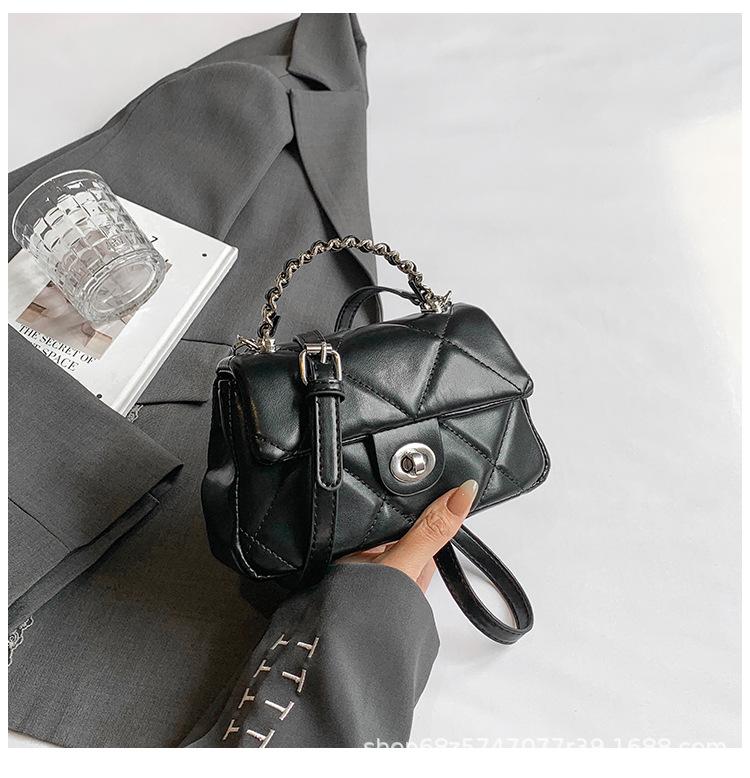 Portable Small Square Bag 2025 New Small Fragrant Style Fashion Foreign Style Messenger Bag Trend Diamond Versatile Shoulder Commuter Bag