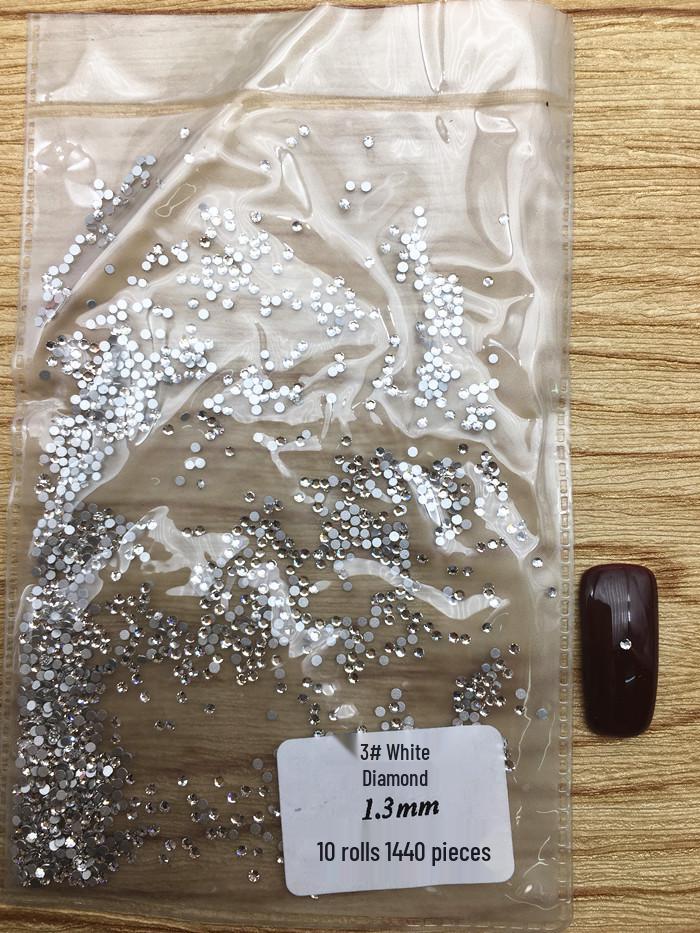 Смешанные Стразы и Блестки для Дизайна Ногтей - Ассорти Алмазов с Плоской Основой