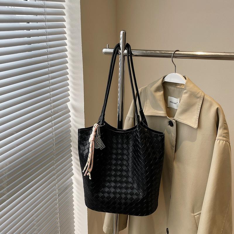 Tote Bag Large-capacity Casual Single-shoulder Underarm Bag Commuter Bag