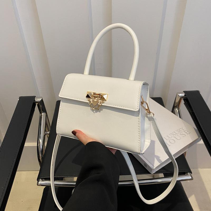 

Стильна і проста сумка через плече, модна тенденція, маленька квадратна сумка, нова гарна сумочка, весняна повсякденна сумка 2024 року білий