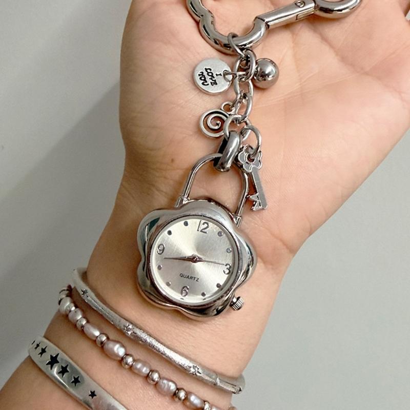 Vintage Floral Keychain With Small Clock Elegant Alloy Keyring For Women Men Unisex Gift Accessory