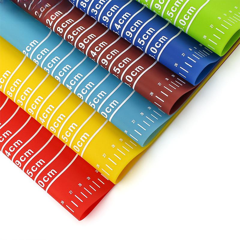 

Добавьте силиконовый коврик для замешивания и рабочую поверхность. Нескользящий силиконовый коврик. Катящийся коврик для весов. Антипригарный коврик для кухонной духовки. 56.7x40x0.1cm красный