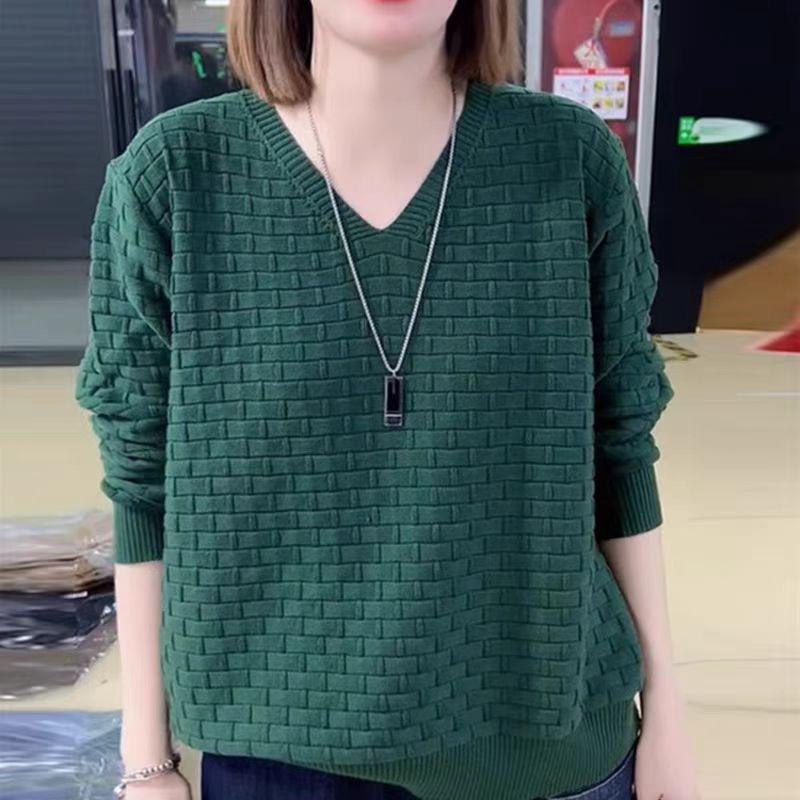 Autumn and Winter V-neck Pullover Sweater for Women Women's Solid Color Long Sleeved Knitted Sweater