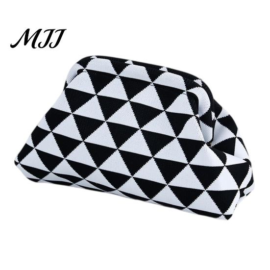 Daily Travel Toiletry Organizer Snap Shut Makeup Bag, Striped Knitted Clutch Pouch, Stylish Small Cosmetic Pouch for Purse Wide Open Brushes