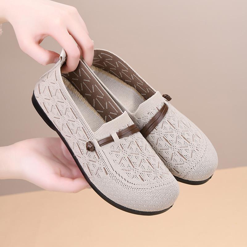 2025 ****** and Summer Old ******* Cloth Shoes Women's One-pedal Casual Single Shoes Breathable Middle-aged and Elderly S**t-soled Comfortable Moth