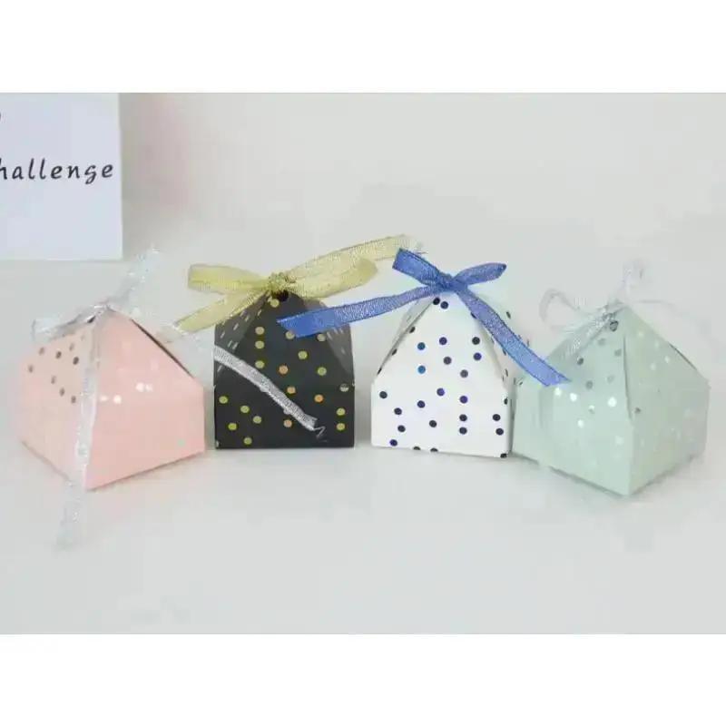 10Pcs European Style Hot Stamping Candy Box Creative Silver Hot Stamping Dot Pyramid Candy Box Wedding Chocolate Packaging Boxes